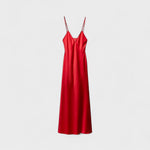 Karmino suknelė - Minimalistinis ir elegantiškas kirpimas