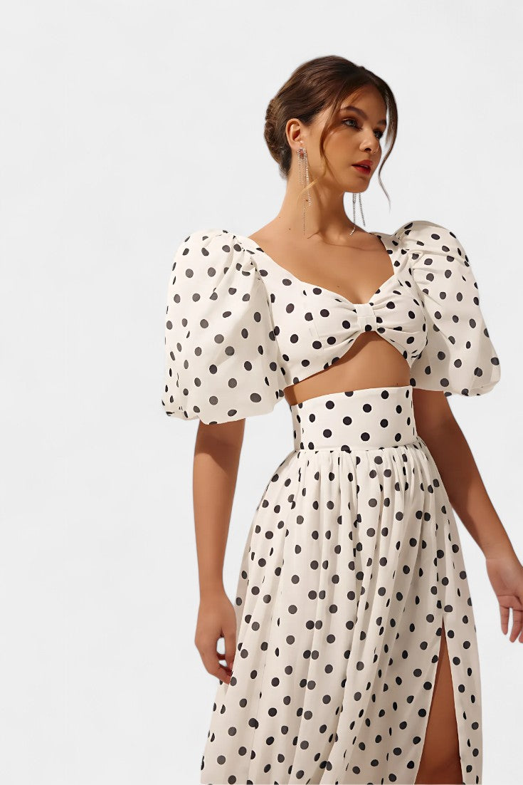 Sherine Polka Dot Sijonų ir Marškinių Komplektas su Pūkuotomis Rankovėmis